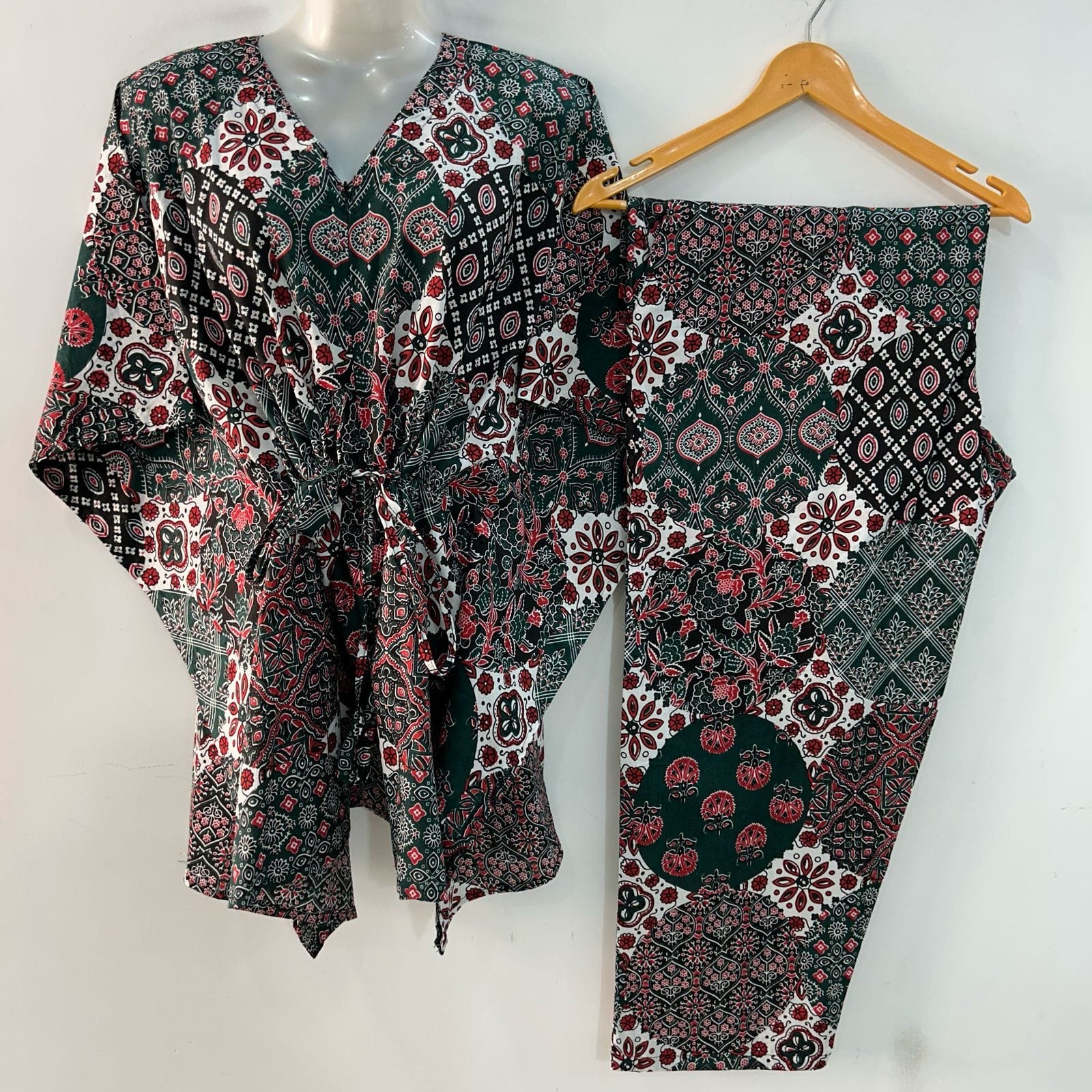 Green-Black Rajasthani Print Cotton Maternity Kaftan Co-Ord Set