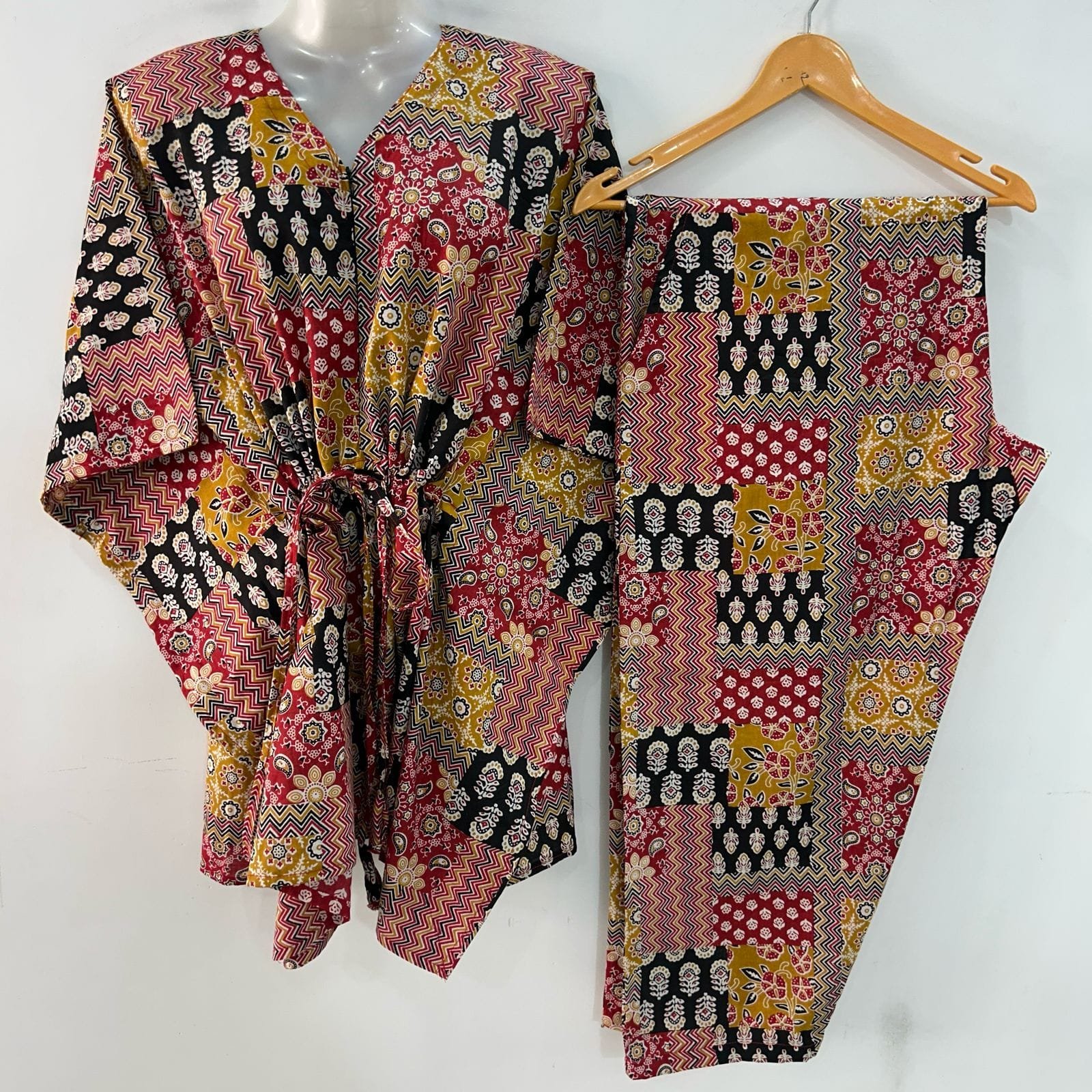 Red-Black Rajasthani Print Cotton Maternity Kaftan Co-Ord Set