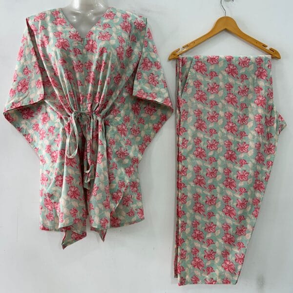 Pastel Green shade Pink Crocus Flower Print Cotton Maternity Kaftan Co-Ord Set