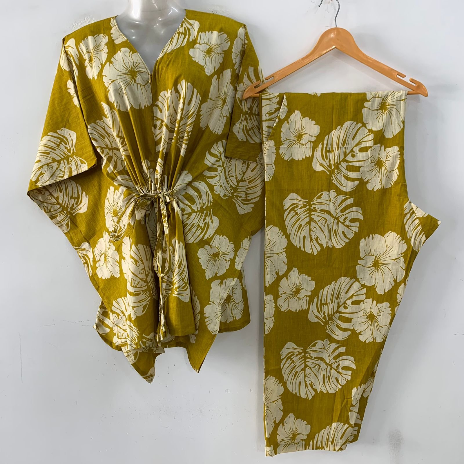 Yellow shade Monstera leafy Print Cotton Maternity Kaftan Co-Ord Set