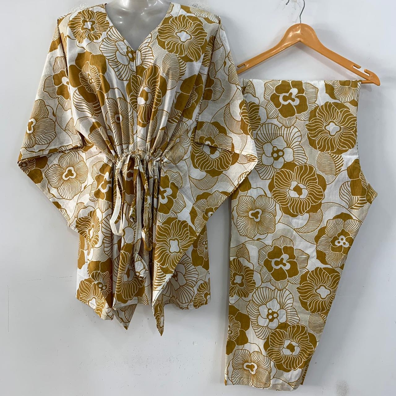 Brown shade Web Flowery Print Cotton Maternity Kaftan Co-Ord Set