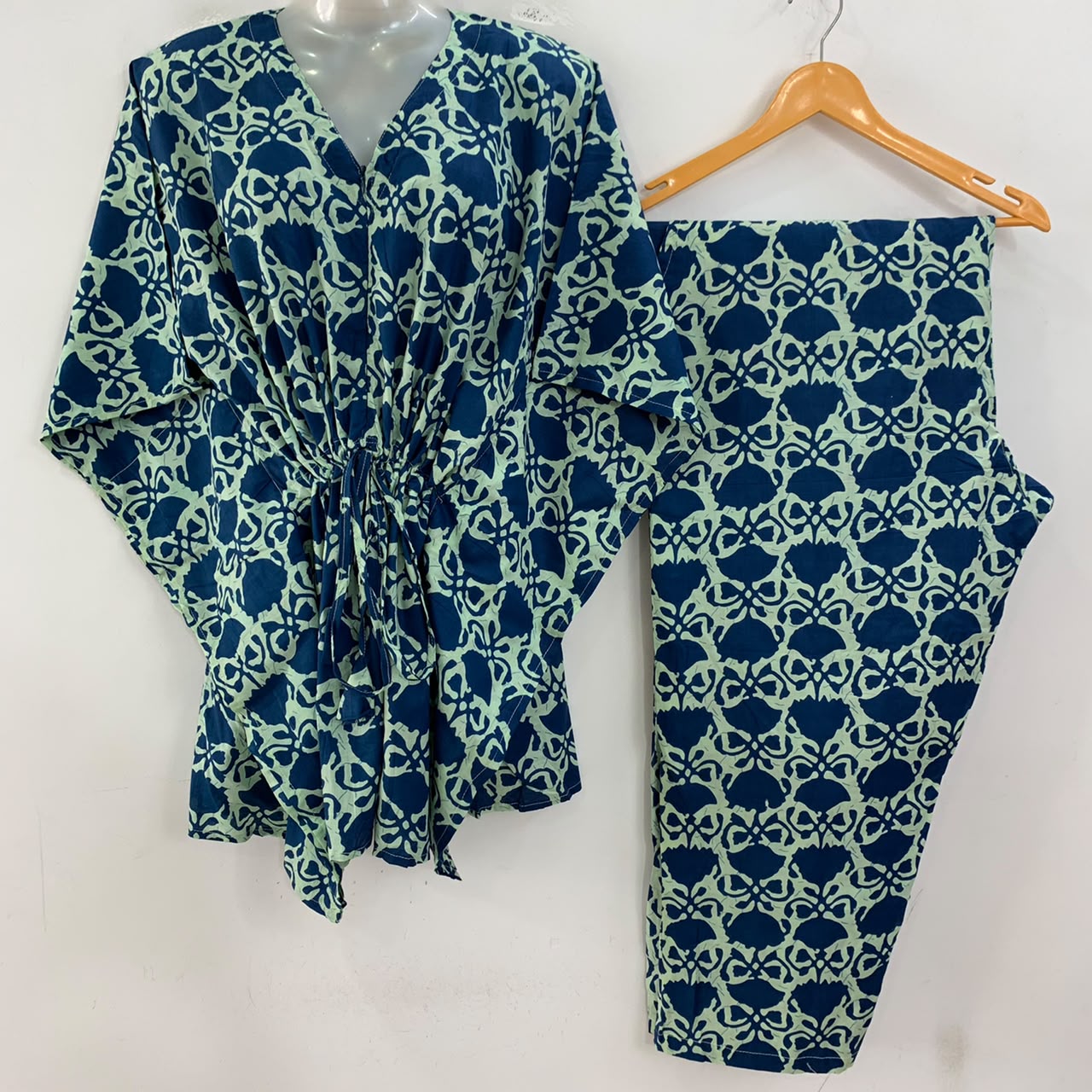 Blue Lotus Bale Flower Print Cotton Maternity Kaftan Co-Ord Set
