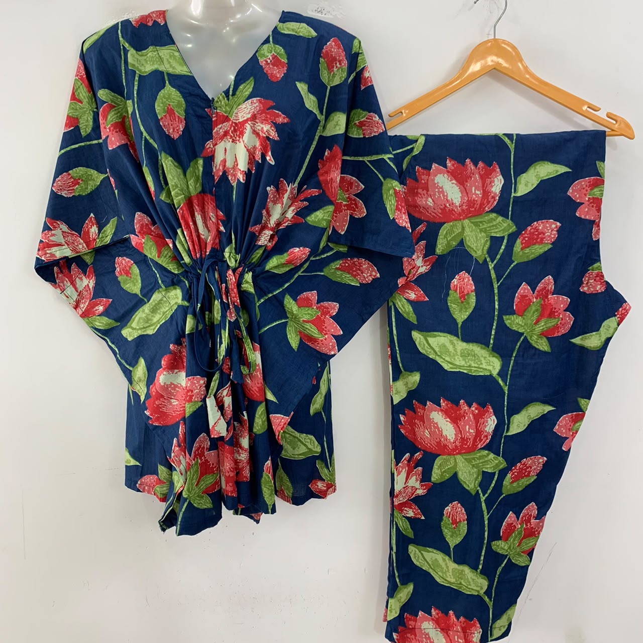 Dark Blue Shade Red Lotus Flower Print Cotton Maternity Kaftan Co-Ord Set
