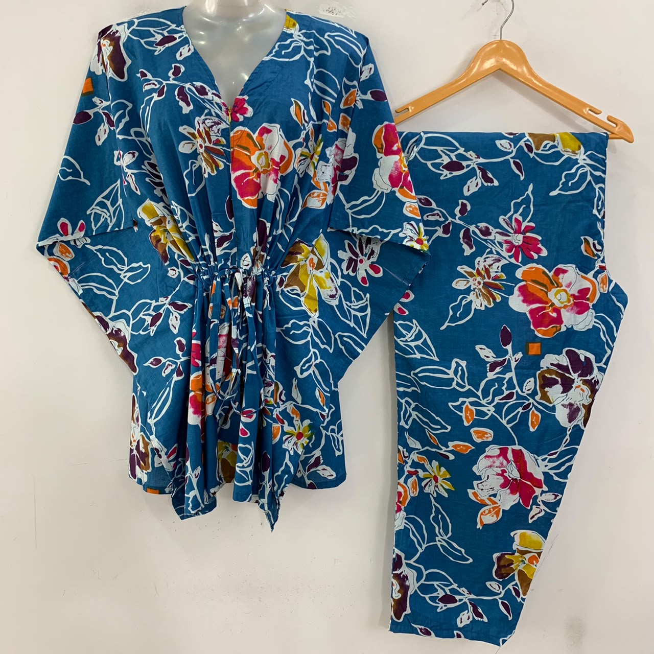 Blue Shade Multicolor Flower Outliner Print Cotton Maternity Kaftan Co-Ord Set