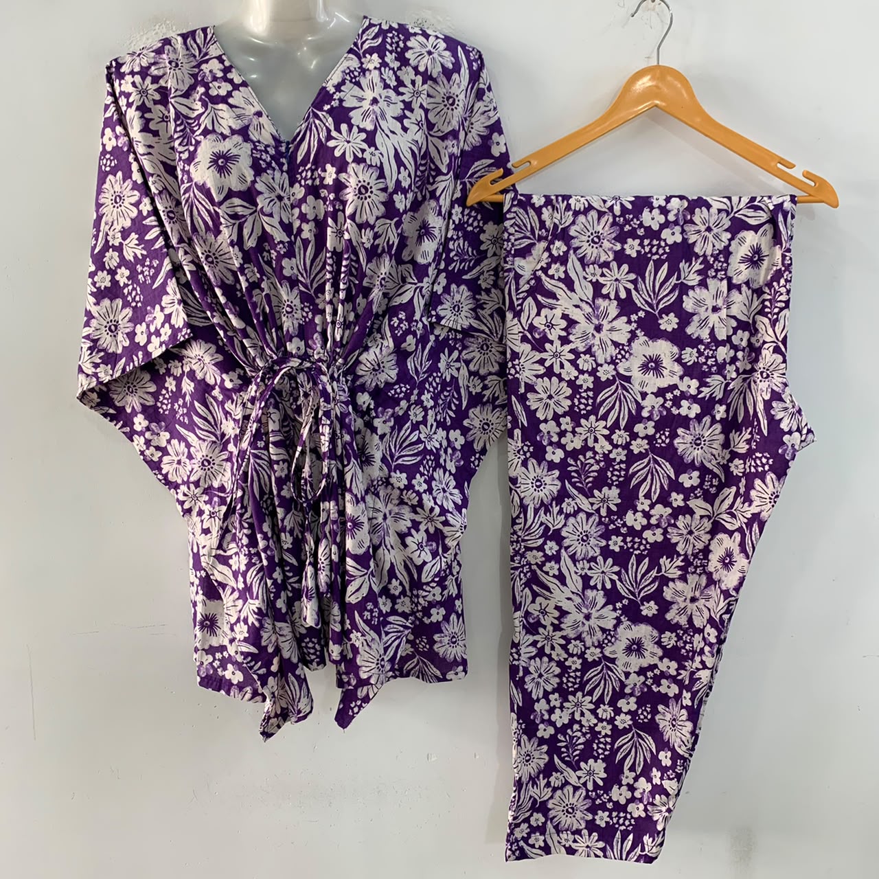 Purple shade White Flower Bunch Print Cotton Maternity Kaftan Co-Ord Set