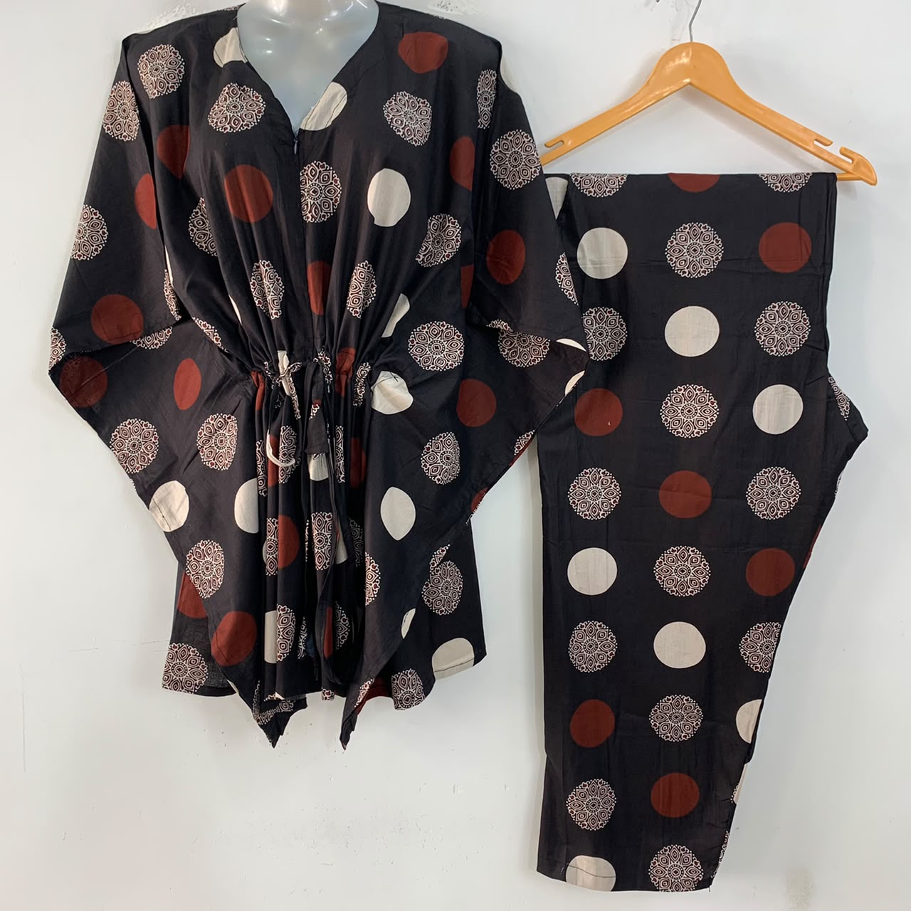 Black shade Polka Dot Mandala Print Cotton Maternity Kaftan Co-Ord Set