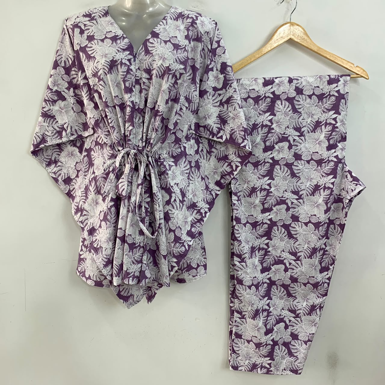 Purple Shade White Hibiscus Leafy Print Cotton Maternity Kaftan Co-Ord Set
