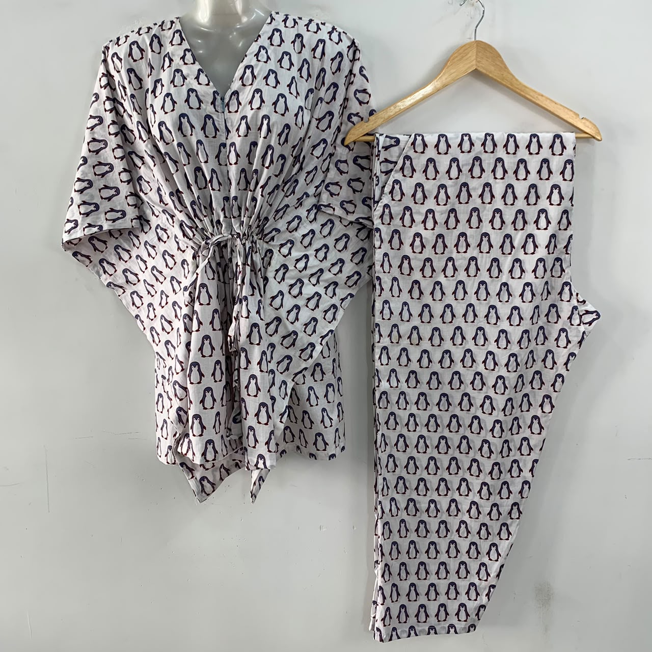 White Shade Grey Penguin Print Cotton Maternity Kaftan Co-Ord Set