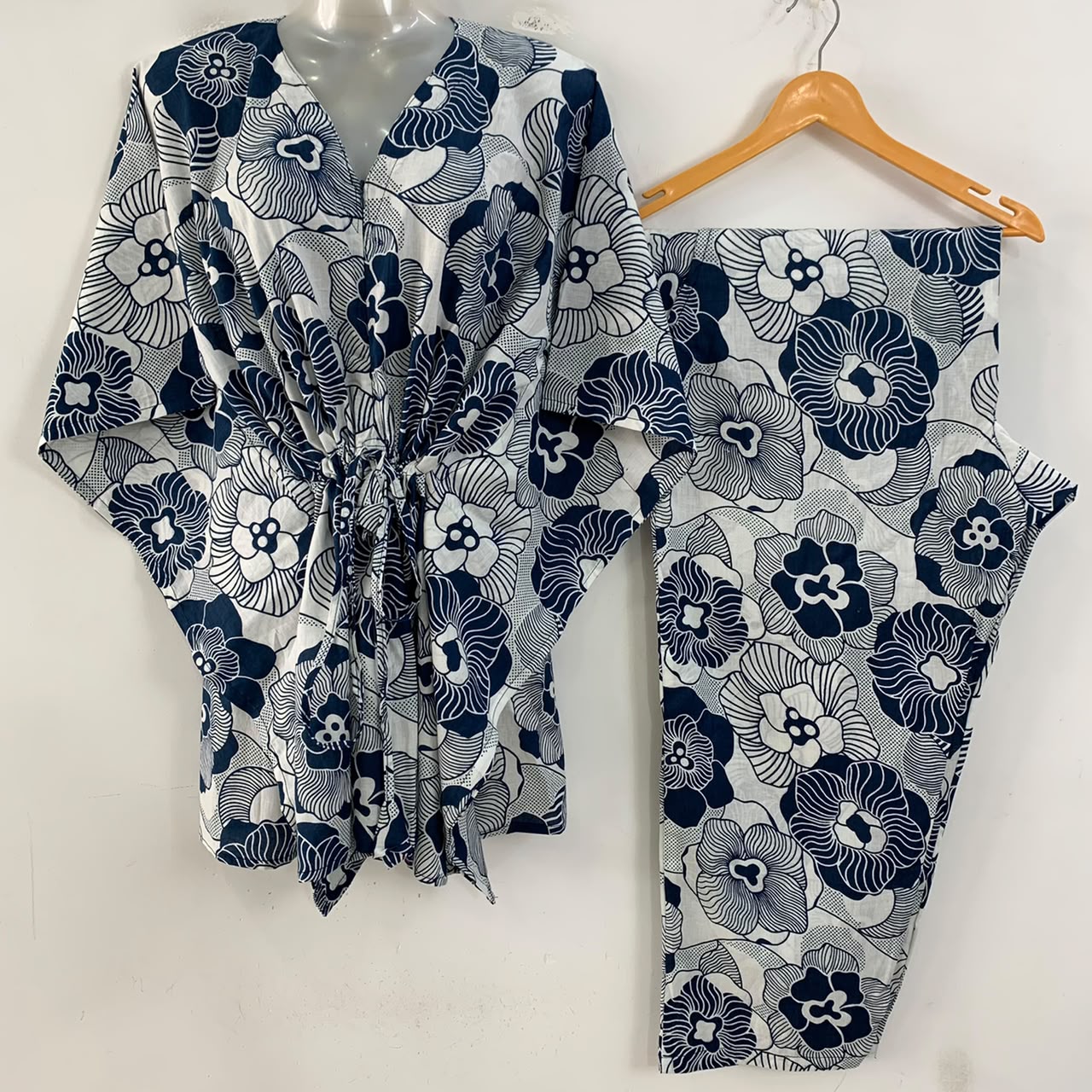 White Shade Blue Wave Flory Print Cotton Maternity Kaftan Co-Ord Set