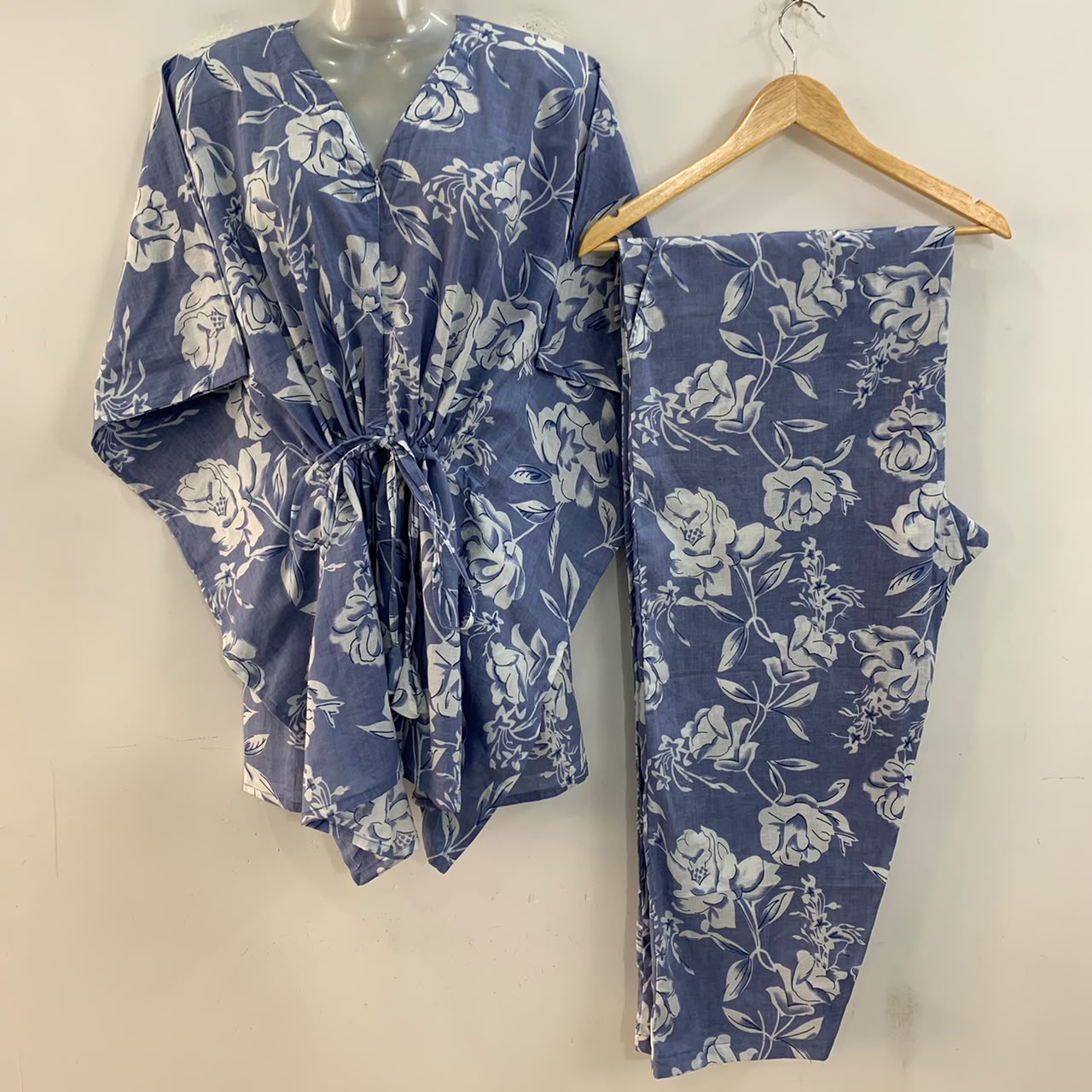 Pastel Purple Shade White Rose Flower Print Cotton Maternity Kaftan Co-Ord Set