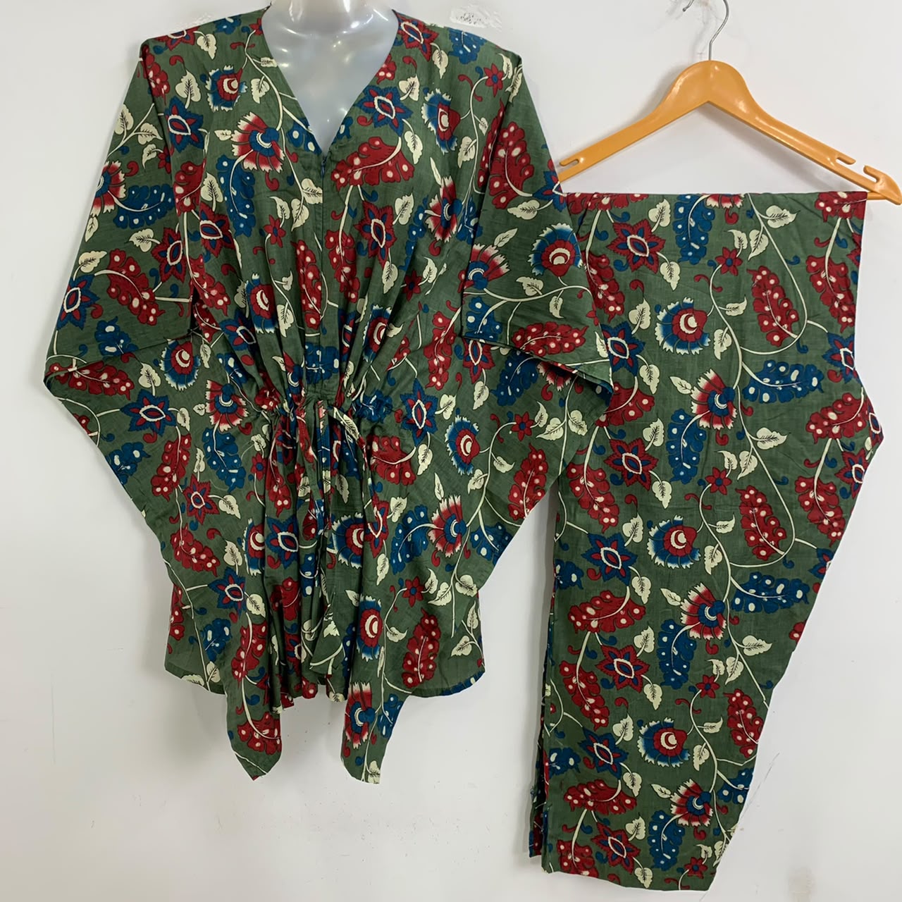 Green Shade Red-Blue Leafy Print Cotton Maternity Kaftan Co-Ord Set