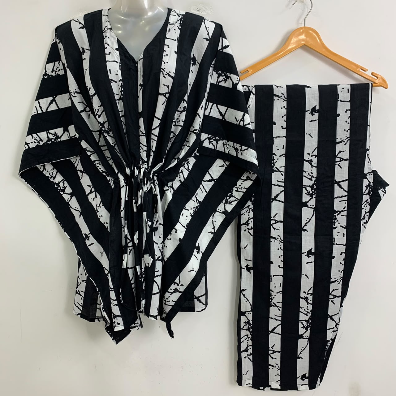 Black Shade Lining Abstract Print Cotton Maternity Kaftan Co-Ord Set
