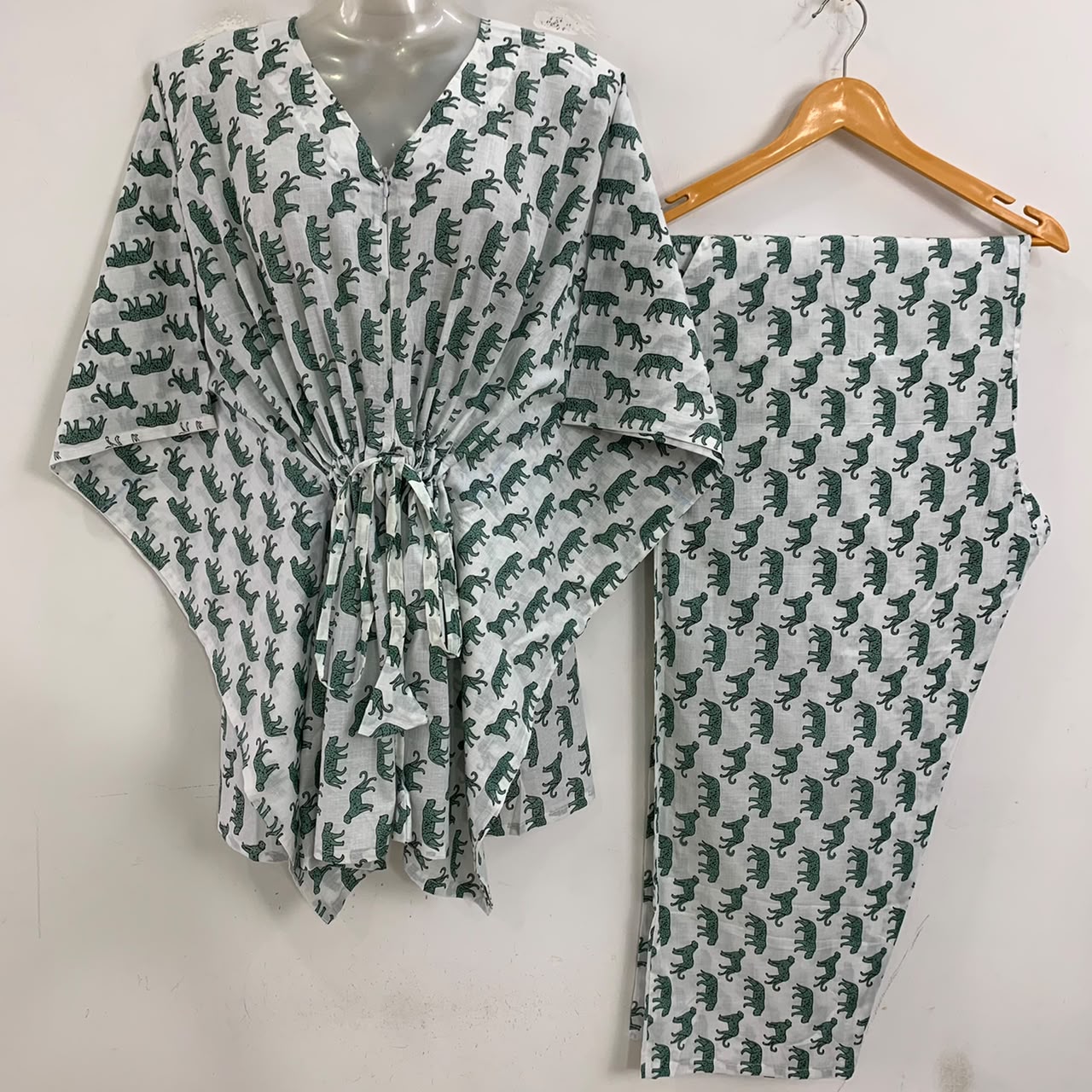 White Shade Green Leopard Print Cotton Maternity Kaftan Co-Ord Set