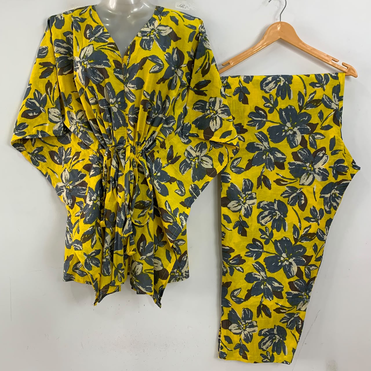 Yellow shade Grey Painted Flower Print Cotton Maternity Kaftan Co-Ord Set