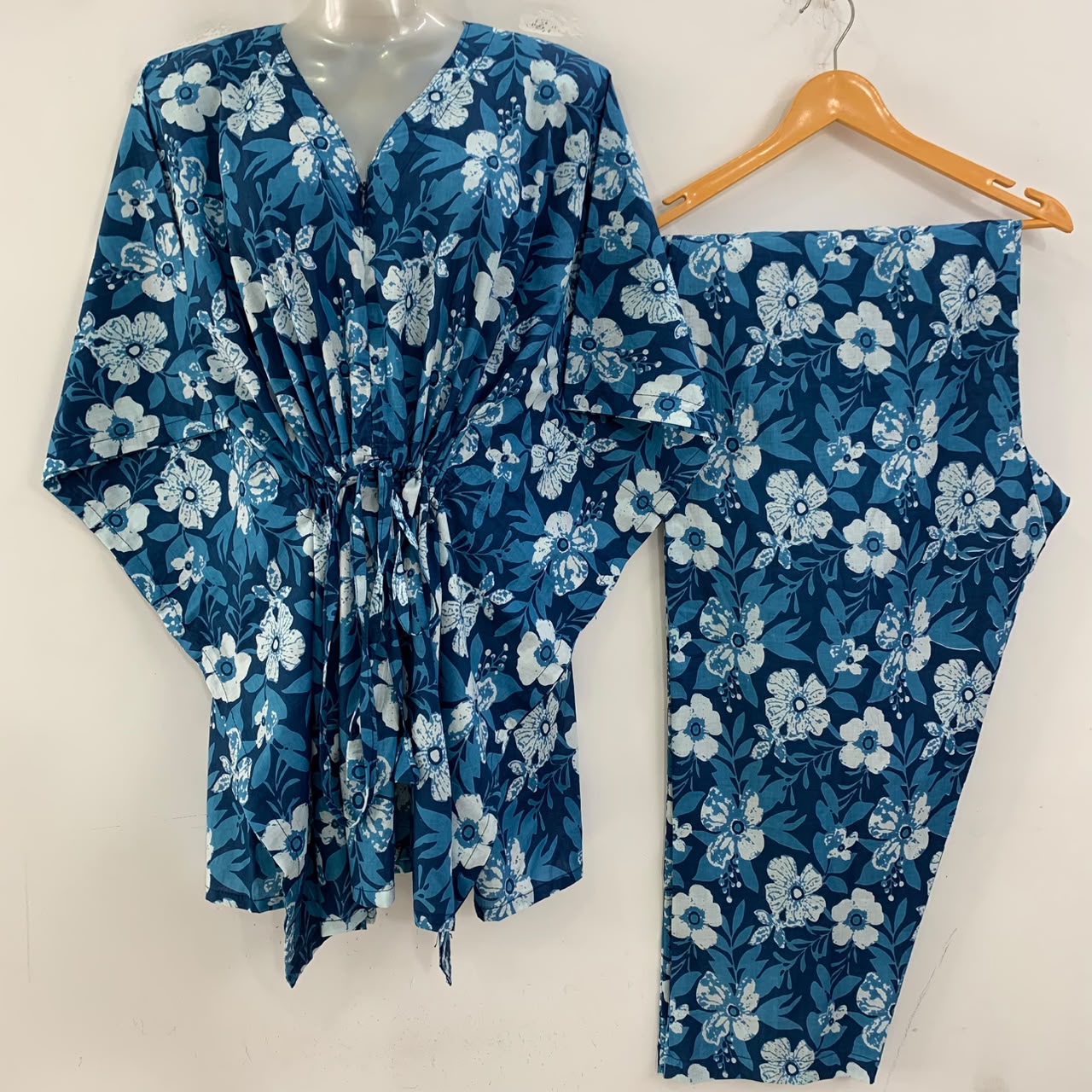 Blue shade Flax Flower Print Cotton Maternity Kaftan Co-Ord Set