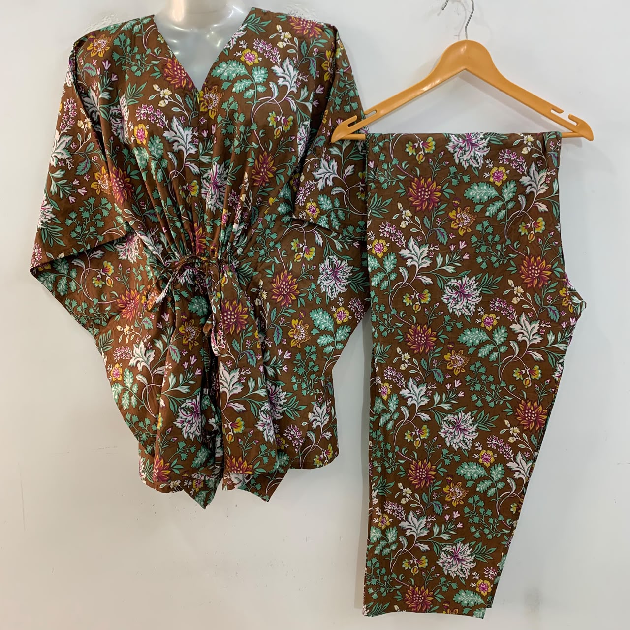 Brown shade White Flower Garden Print Cotton Maternity Kaftan Co-Ord Set