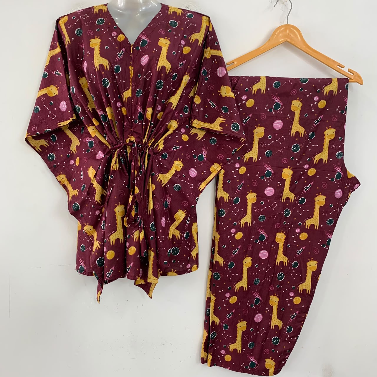 Dark Mehroon Shade Yellow Giraffe Print Cotton Maternity Kaftan Co-Ord Set