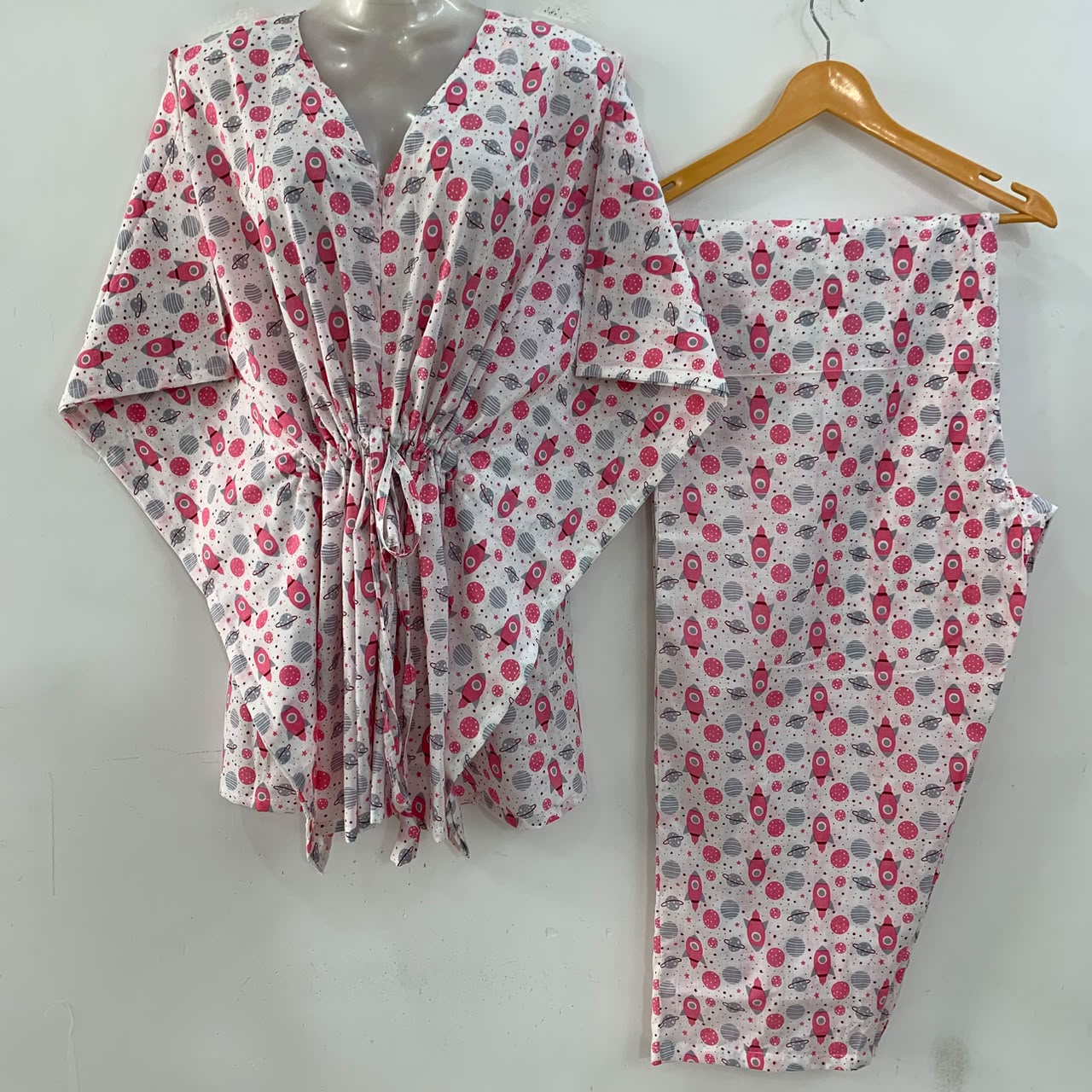 White shade Pink-Grey Rocket Print Cotton Maternity Kaftan Co-Ord Set