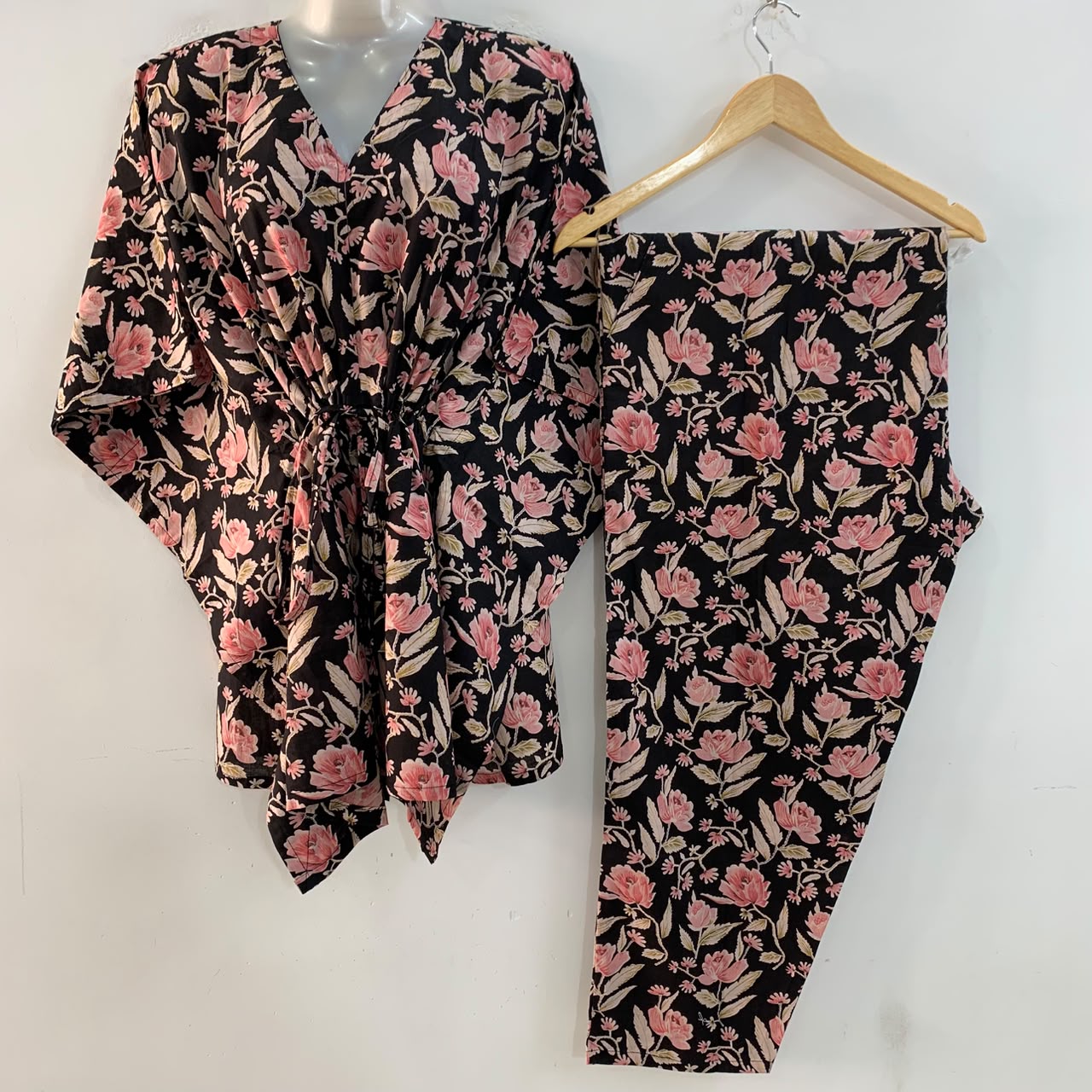 Black shade Pink Rose Flower Print Cotton Maternity Kaftan Co-Ord Set