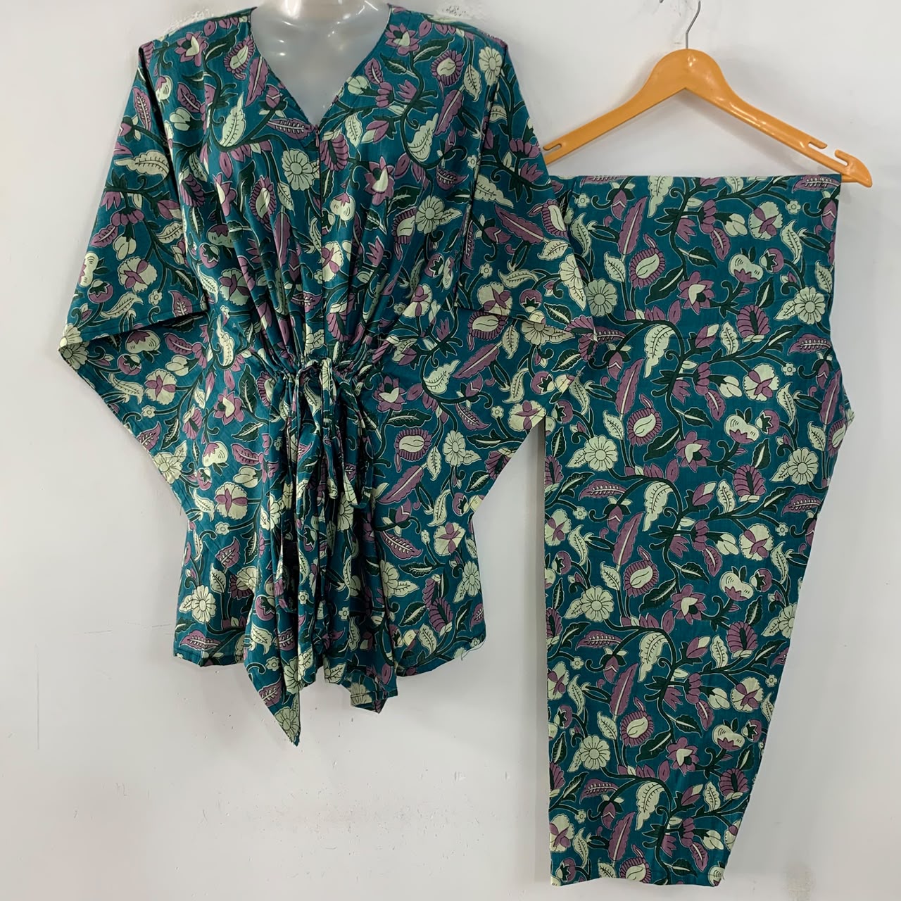 Dark Seagreen shade Purple leafy Bale Print Cotton Maternity Kaftan Co-Ord Set