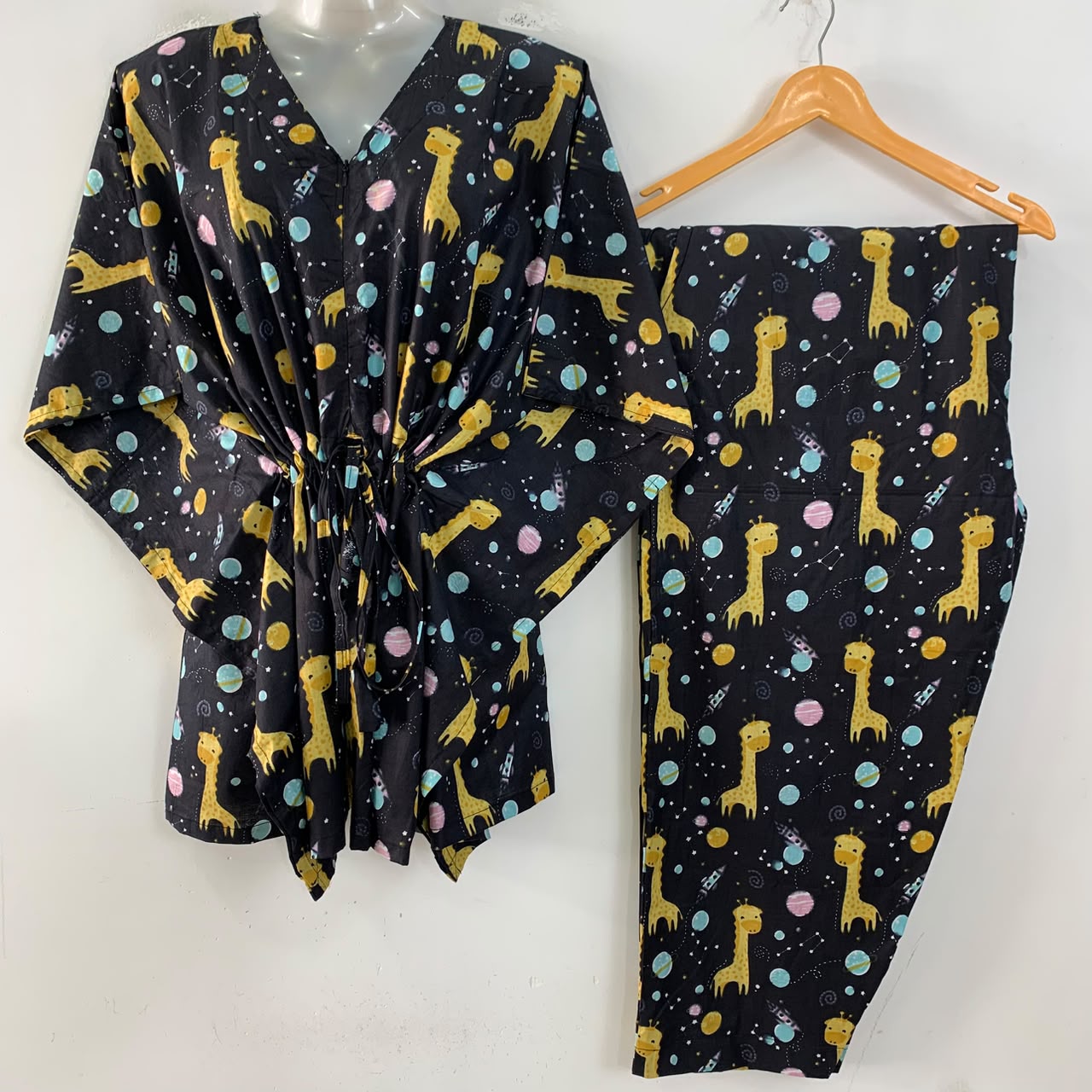Black shade Yellow Giraffe Print Cotton Maternity Kaftan Co-Ord Set