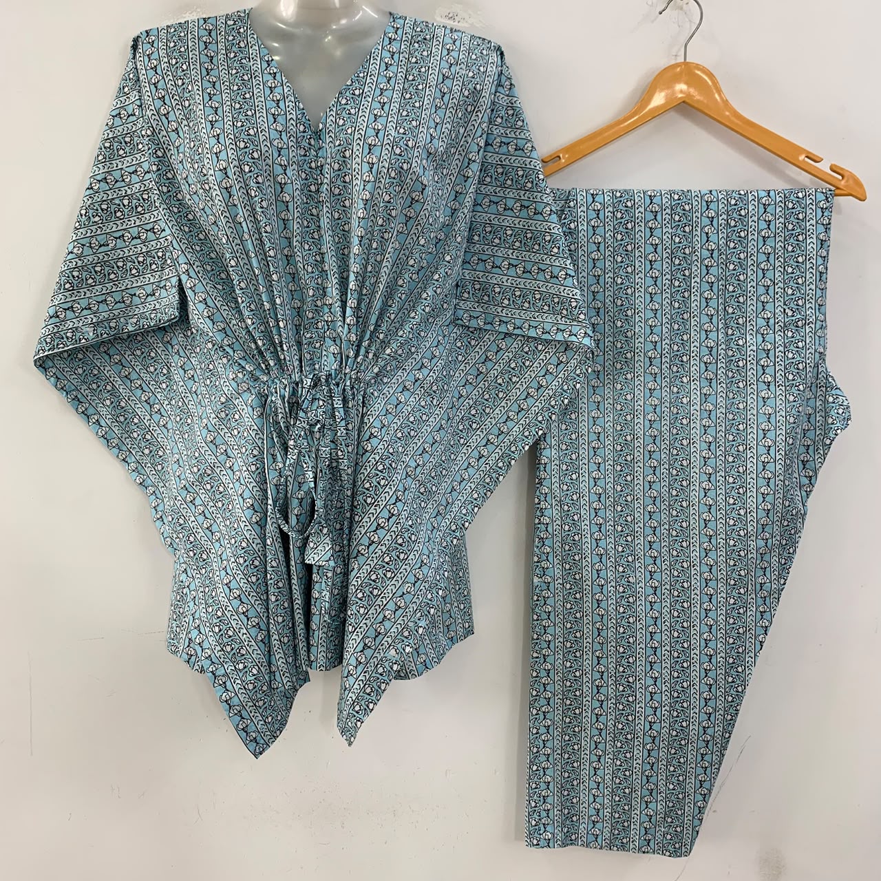 Light Blue shade Flower Stripe Print Cotton Maternity Kaftan Co-Ord Set