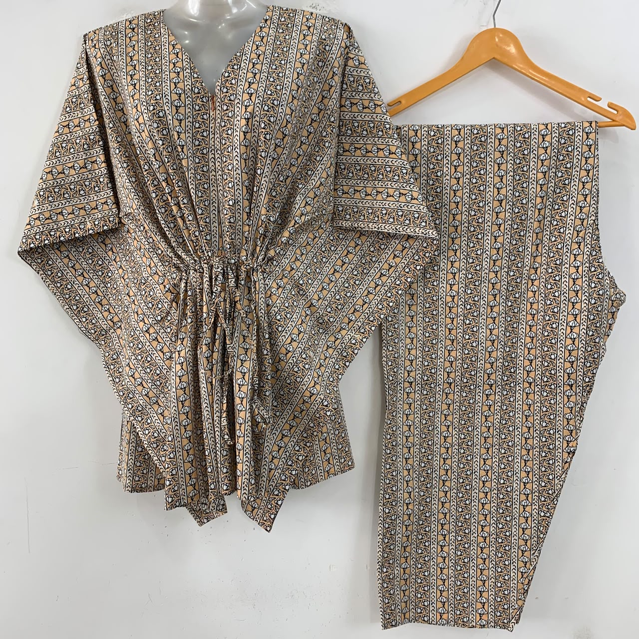 Light Yellow shade Flower Stripe Print Cotton Maternity Kaftan Co-Ord Set