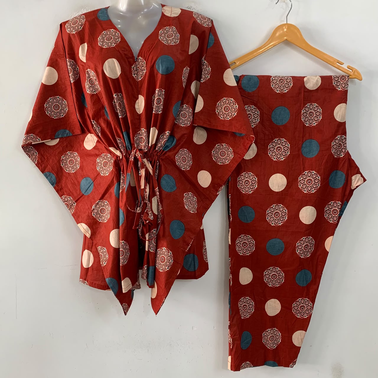 Red shade Polka Dot Mandala Print Cotton Maternity Kaftan Co-Ord Set