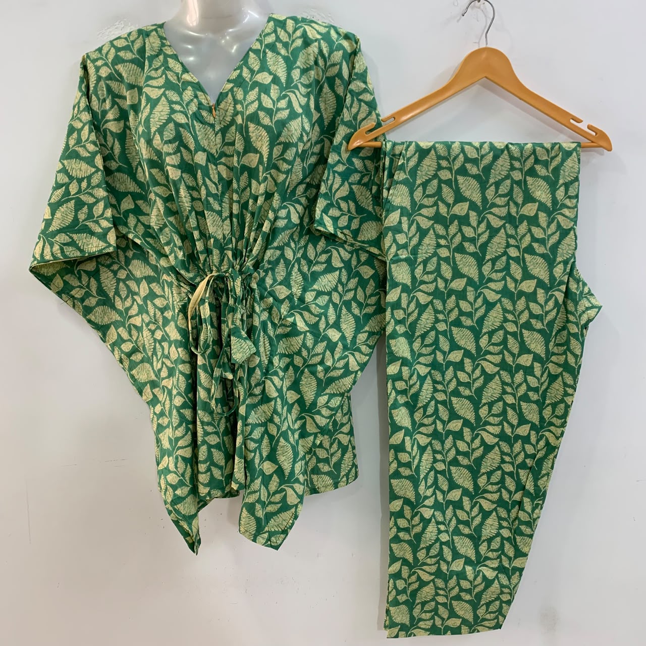 Matt Green shade Leafy Print Cotton Maternity Kaftan Co-Ord Set