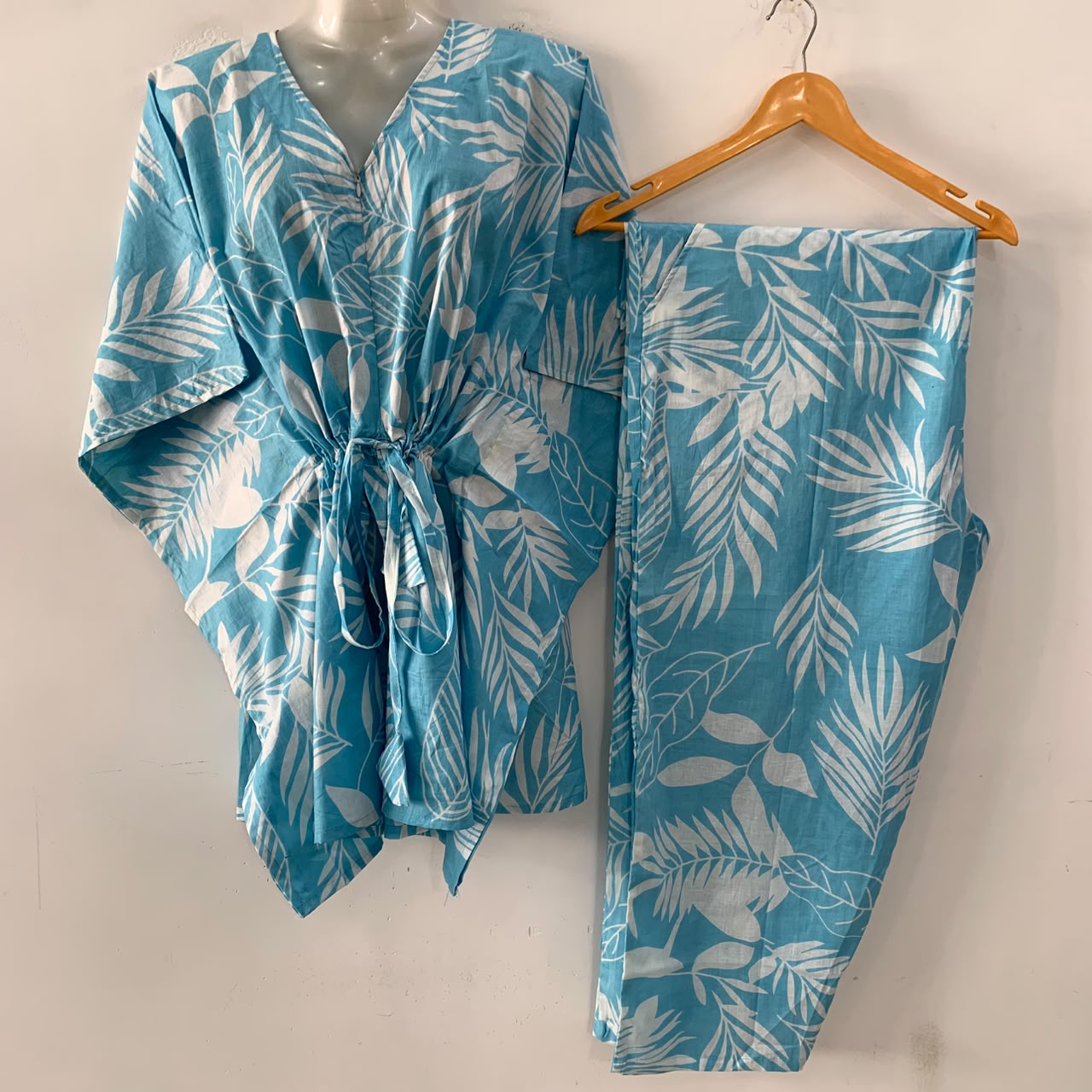 Light Blue shade Big White Leafy Print Cotton Maternity Kaftan Co-Ord Set