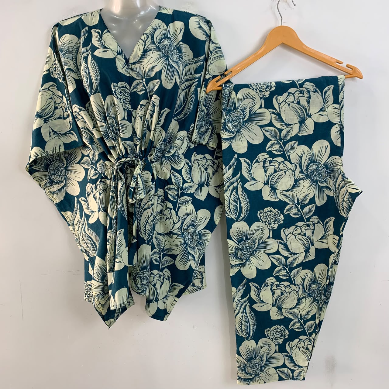 Teal Blue shade Big Bloom Flower Print Cotton Maternity Kaftan Co-Ord Set