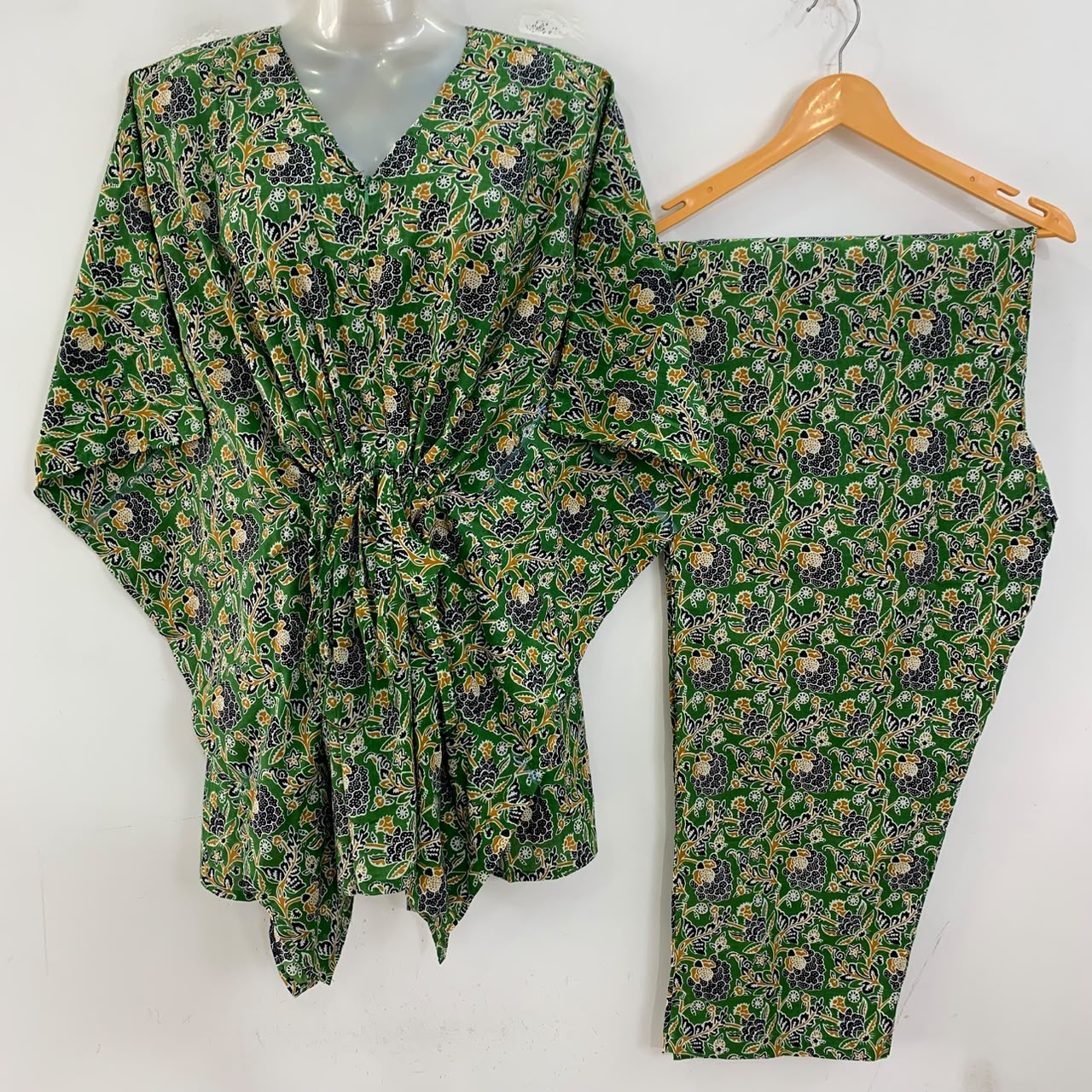 Fresh Green shade BlackBerry Flower Jungle Print Cotton Maternity Kaftan Co-Ord Set