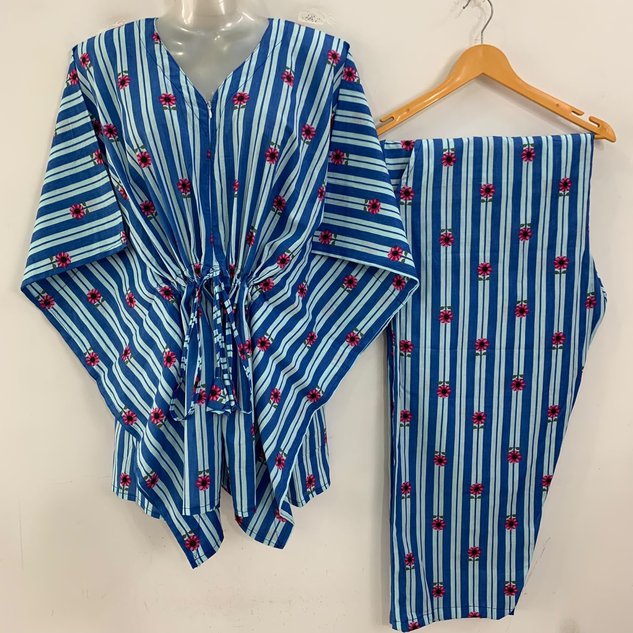 Blue Lining Red Tiny Flower Print Cotton Maternity Kaftan Co-Ord Set