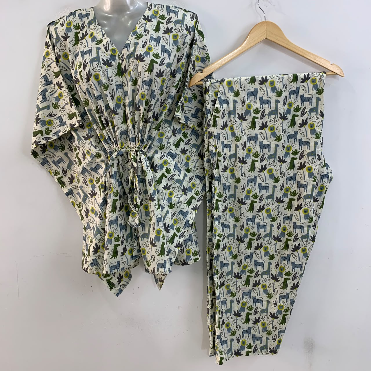 Off White shade Grey-Black Animal Print Cotton Maternity Kaftan Co-Ord Set