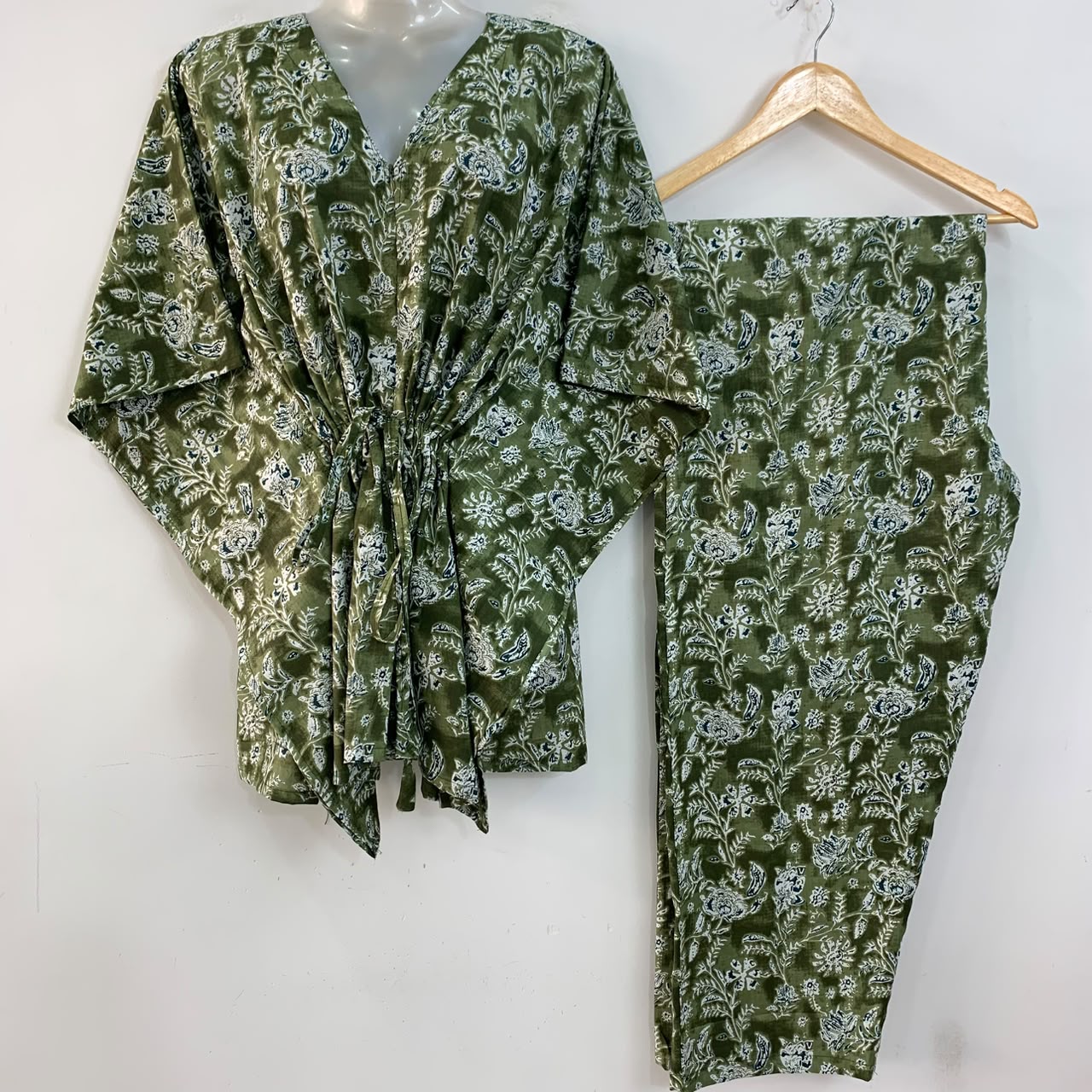 Green shaded Blue flower Jungle Print Cotton Maternity Kaftan Co-Ord Set